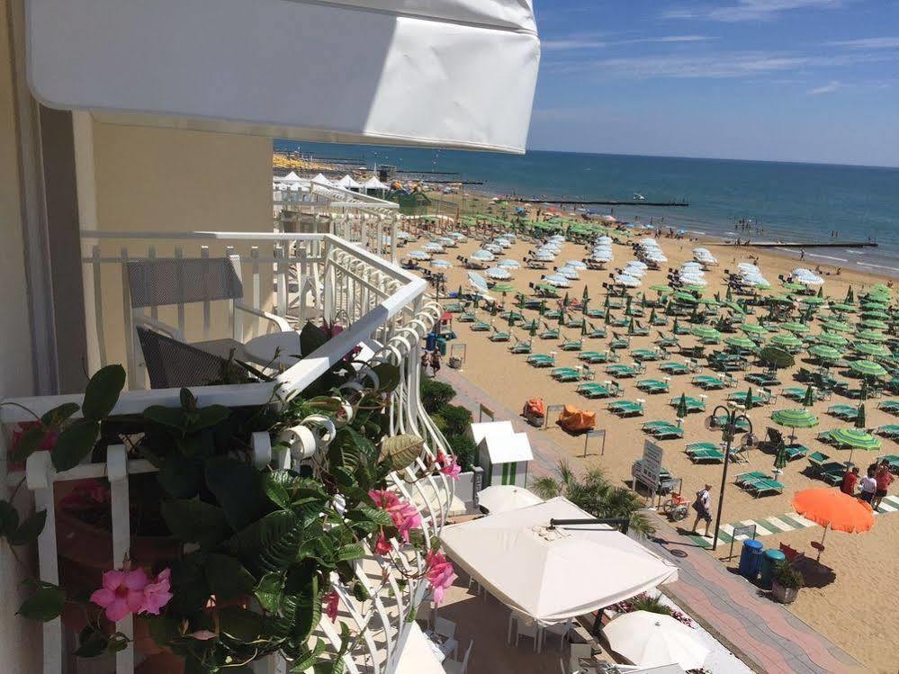 Hotel Bellariva Lido di Jesolo Exterior photo